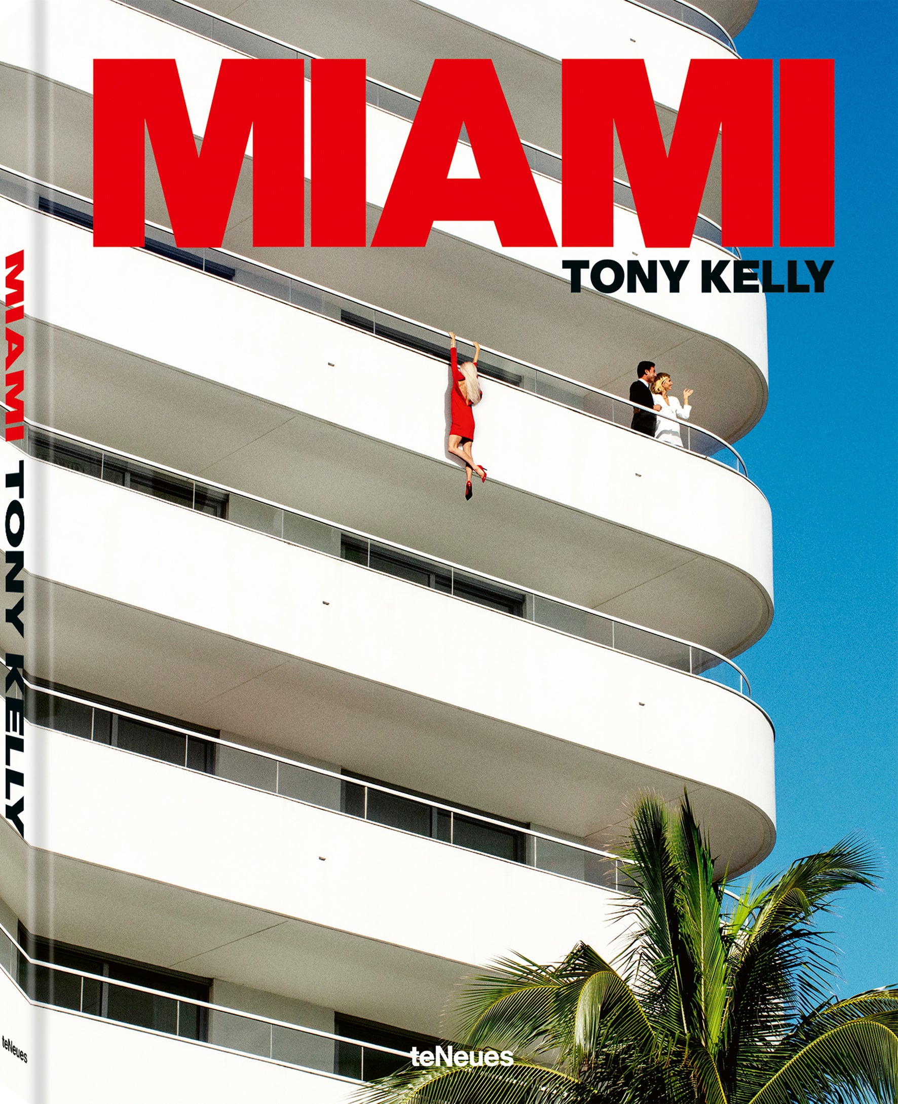 Tony Kelly presenteert glamorous Miami met een knipoog