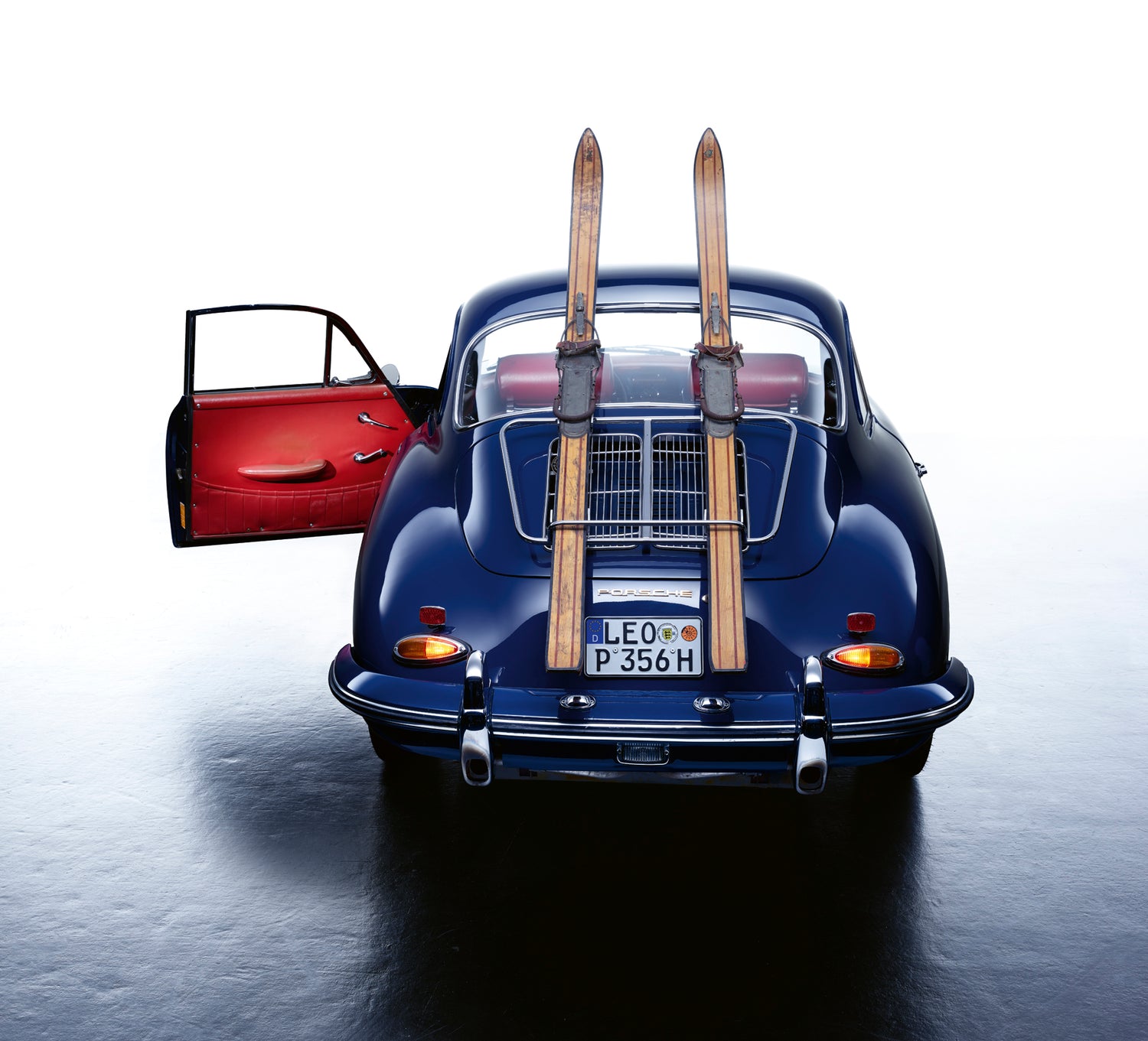 Porsche, A Passion for Power Iconic Sports Cars since 1948 van René Staud en Tobias Aichele