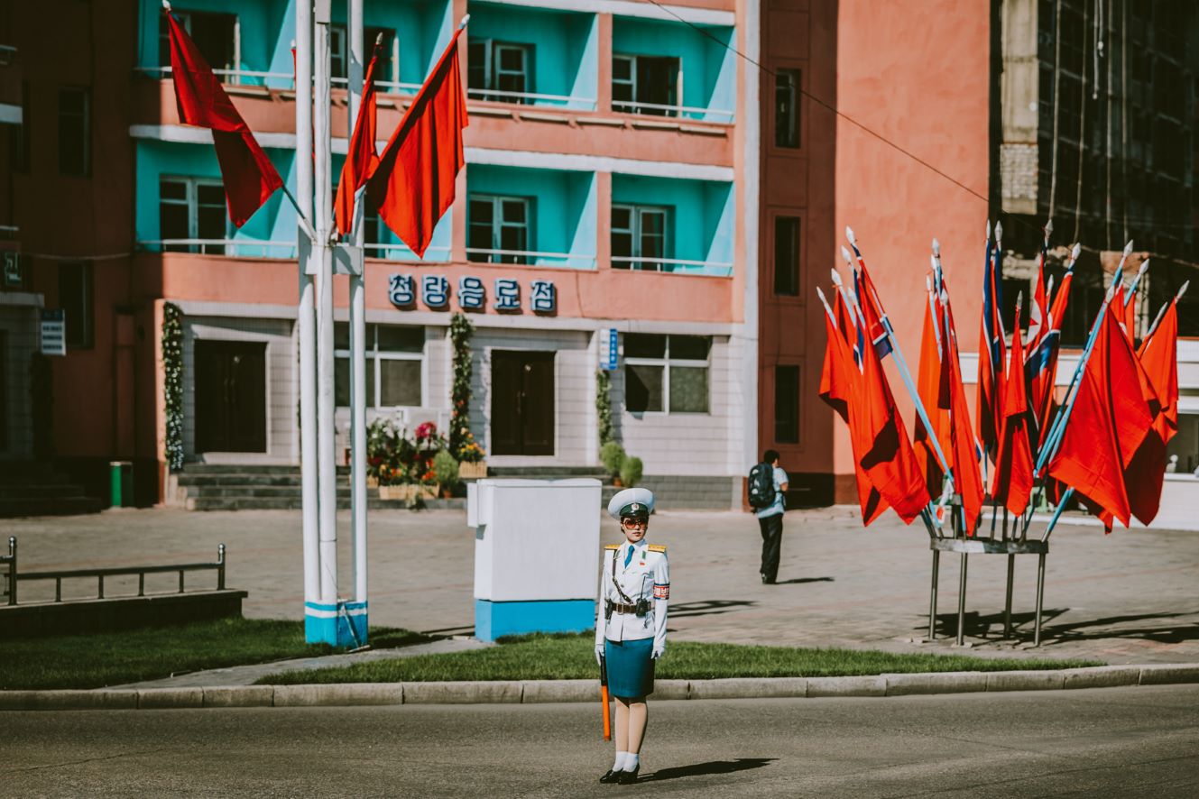 Koffietafelboek Waiting for the Rainbow, Ten Years in North Korea van Xiomara Bender