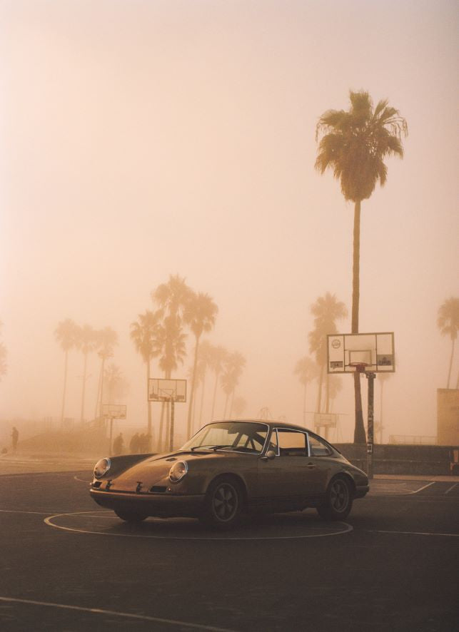 Livre de table basse Porsche Vibes, La passion et le mode de vie Porsche de Michael Köckritz