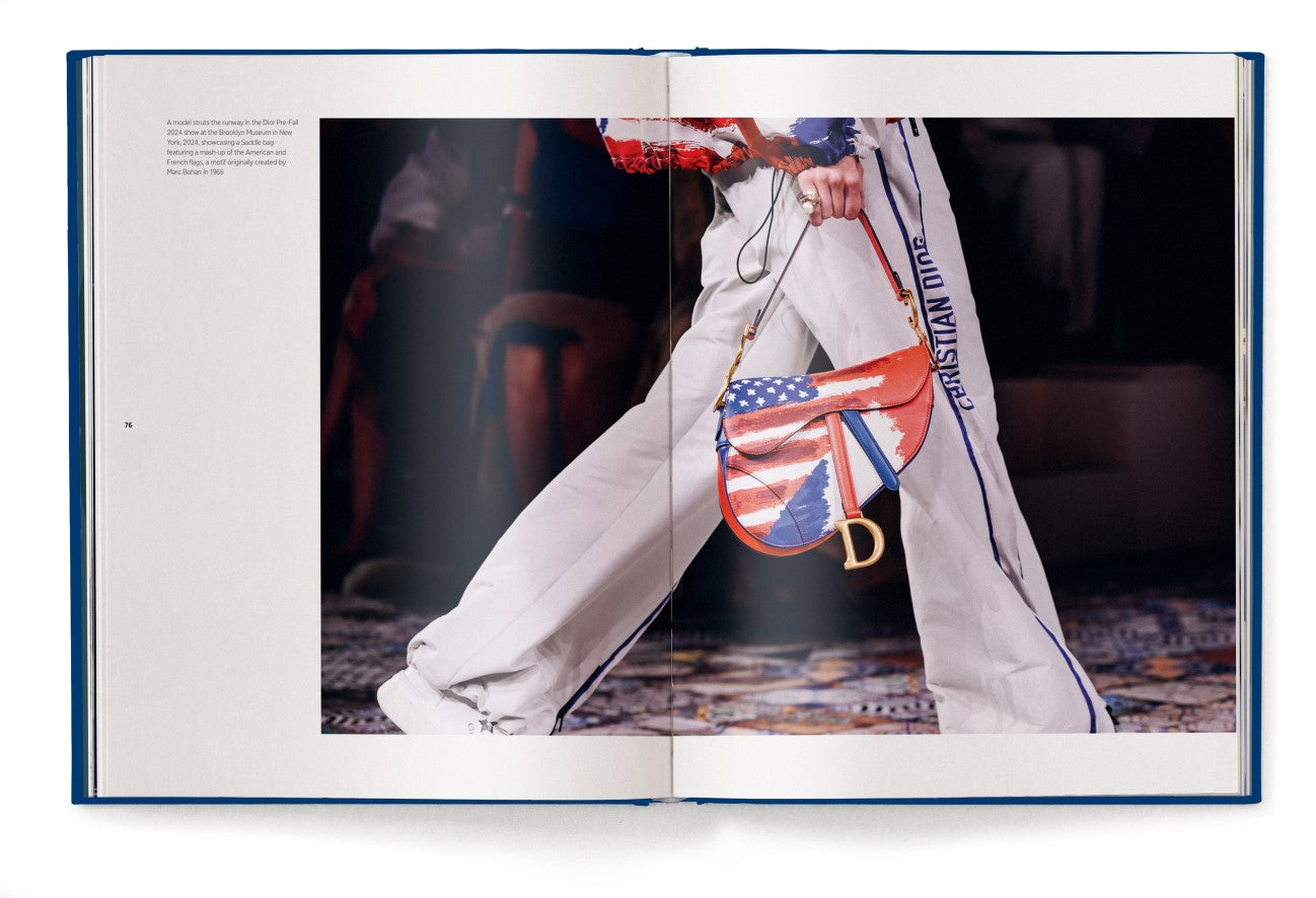 Koffietafelboek The Ultimate Guide to Dior Bags