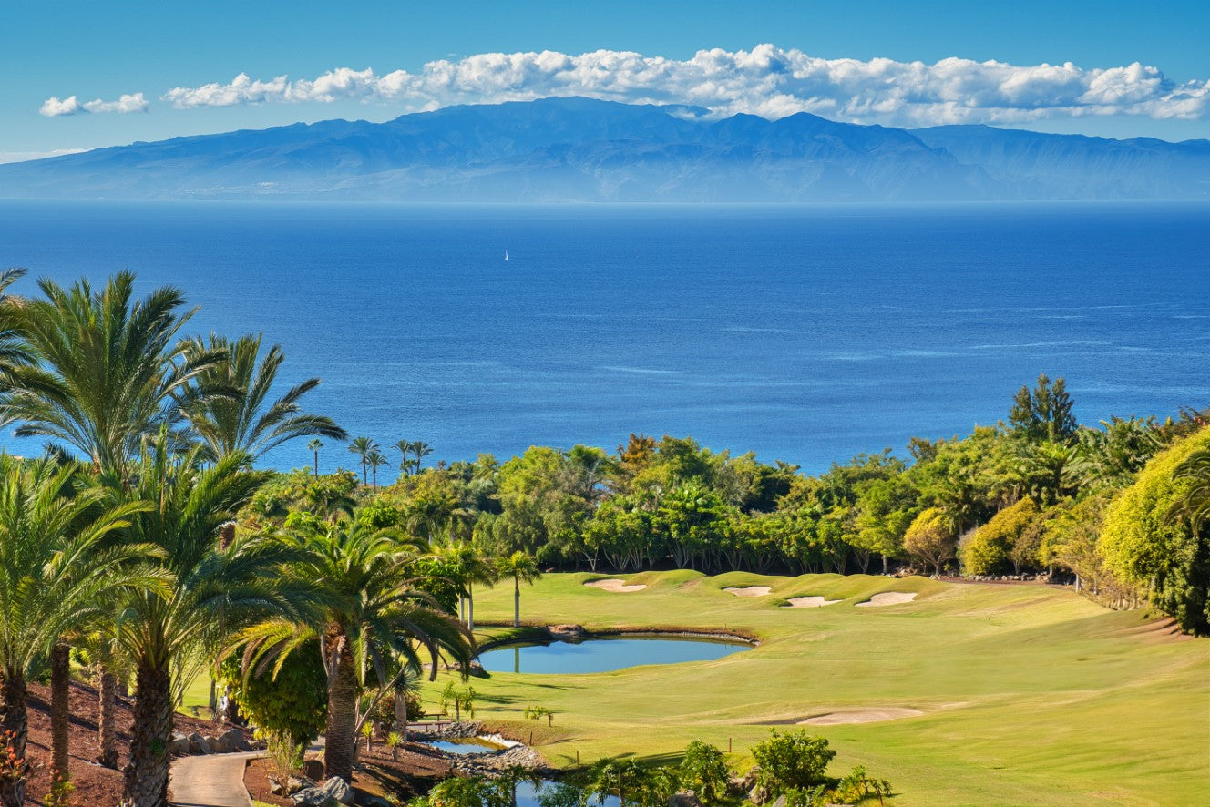GOLF, A Tribute to Golf’s Finest Destinations, Gear, and Icons